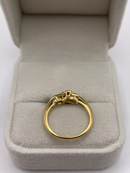 18ct gold opal and diamond ring