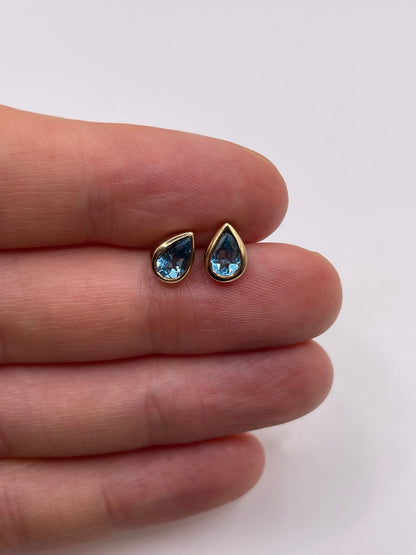 9ct gold topaz earrings