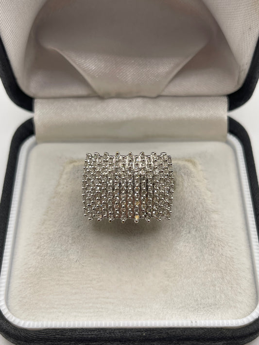 9ct gold diamond cluster ring