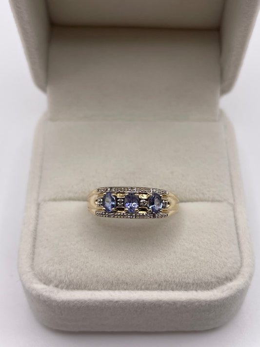 9ct gold tanzanite and diamond ring