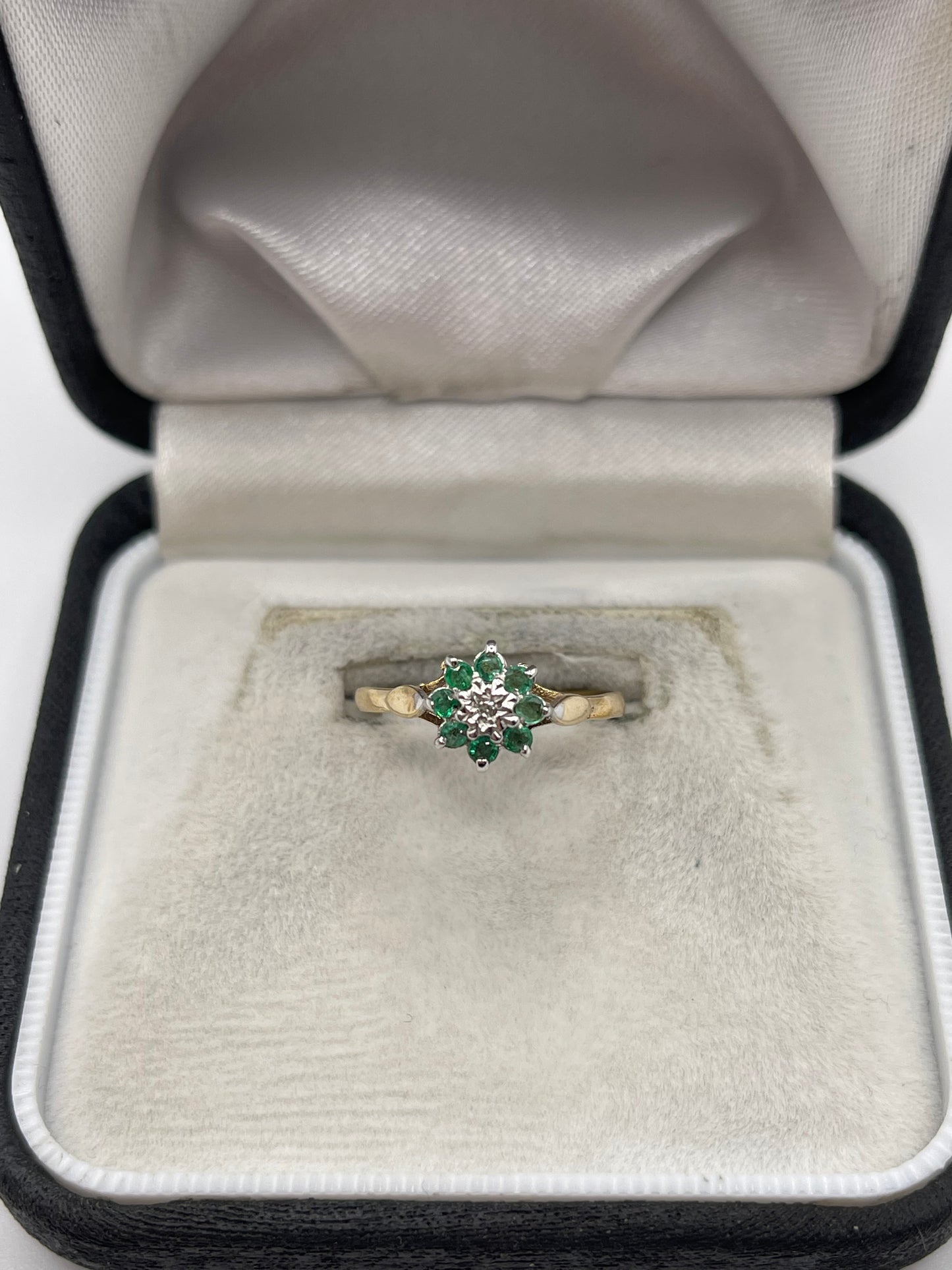 9ct gold emerald and diamond ring
