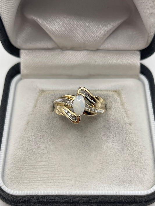 9ct gold opal and diamond ring