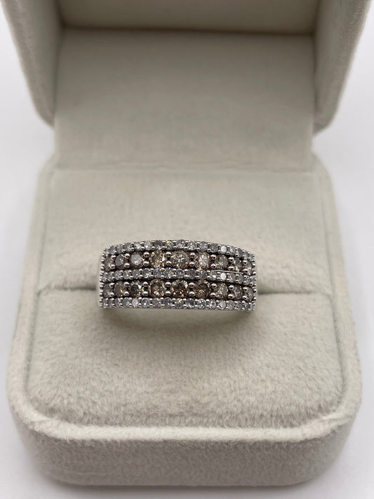 9ct white gold diamond cluster ring