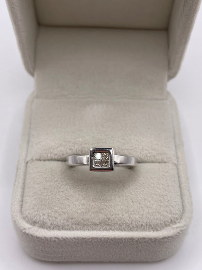 9ct white gold diamond cluster ring