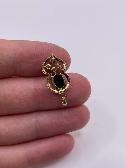 14ct gold jade and diamond pendant