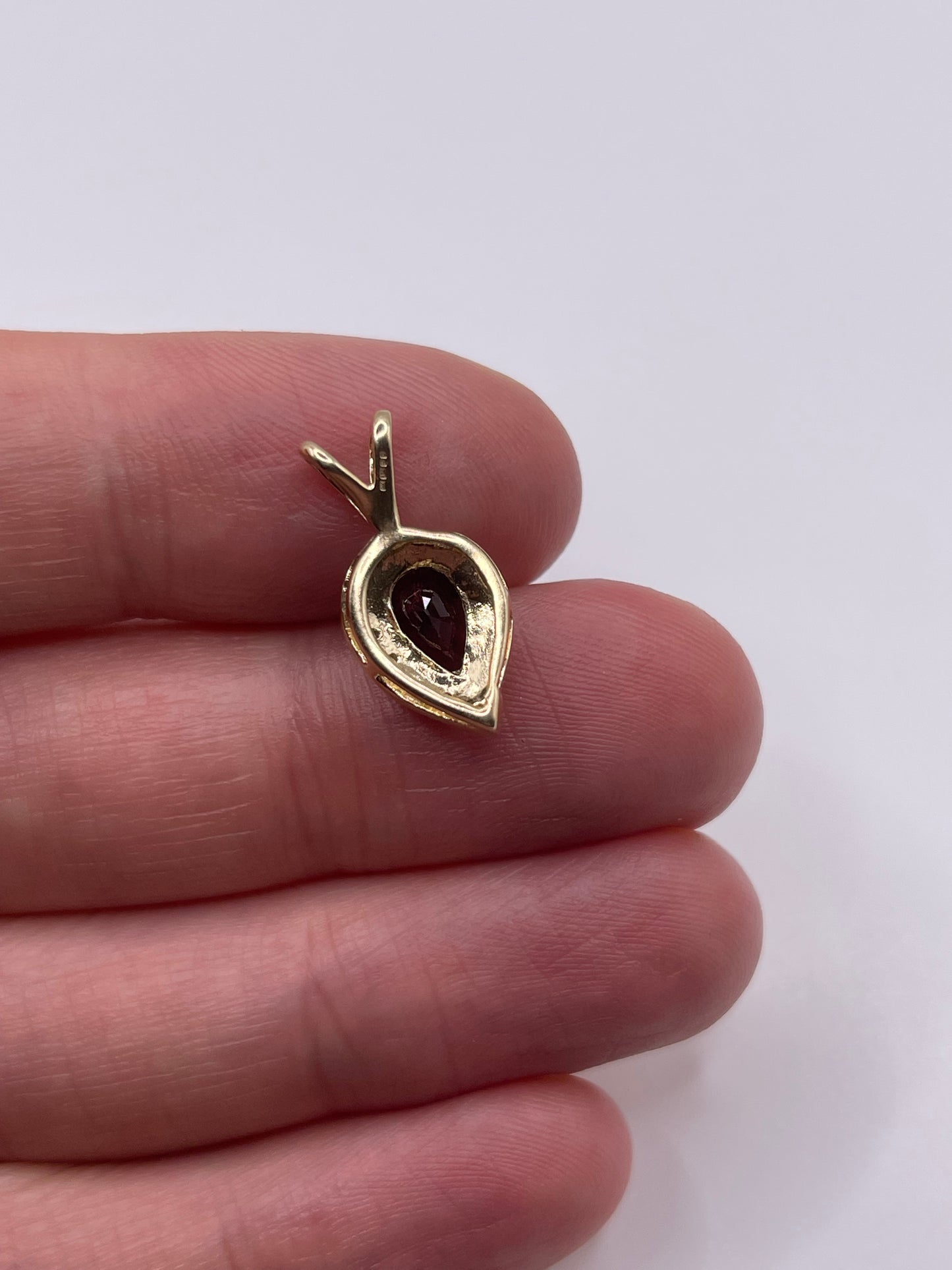 9ct gold tourmaline and diamond pendant