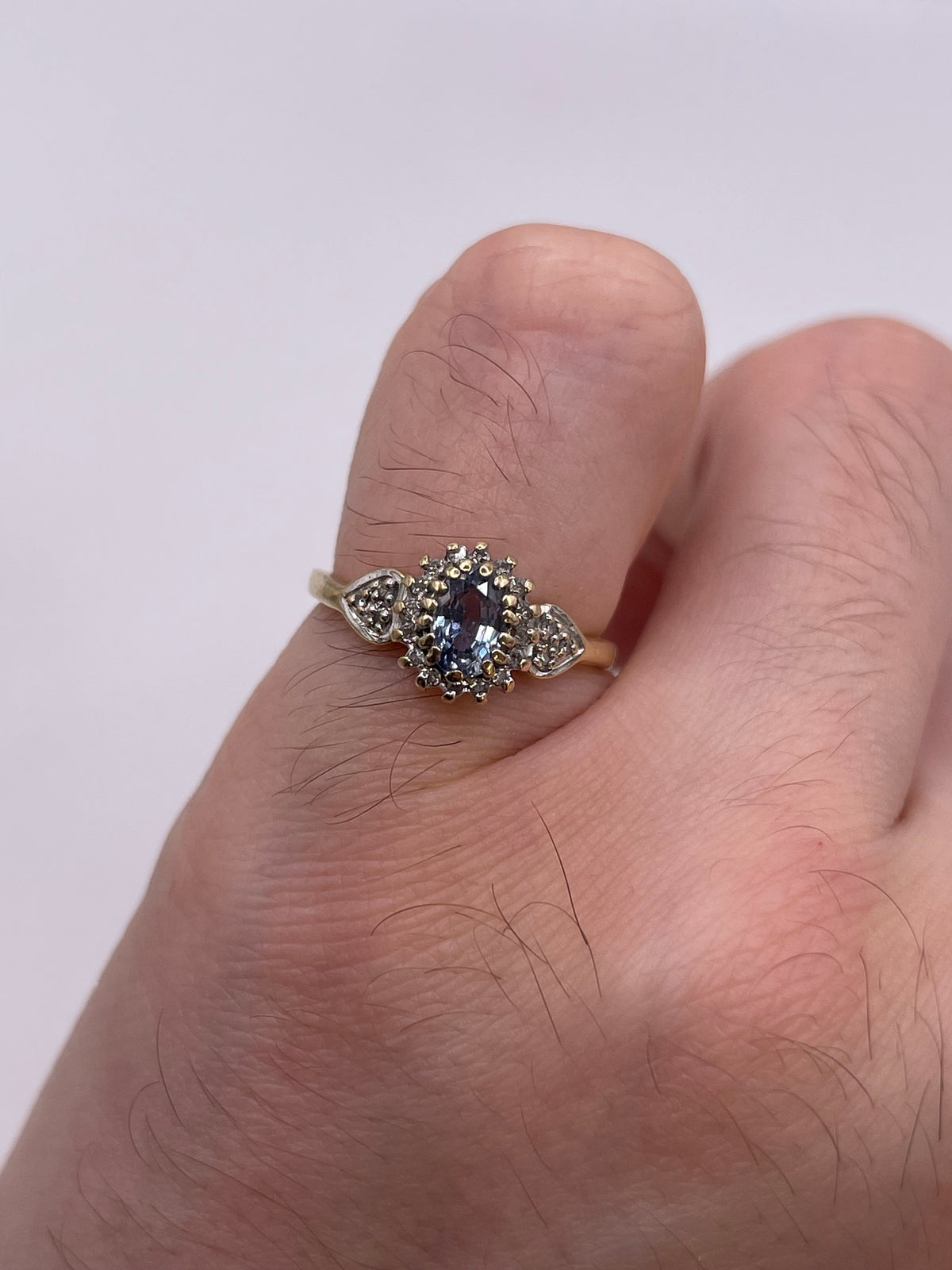 9ct gold sapphire and diamond ring