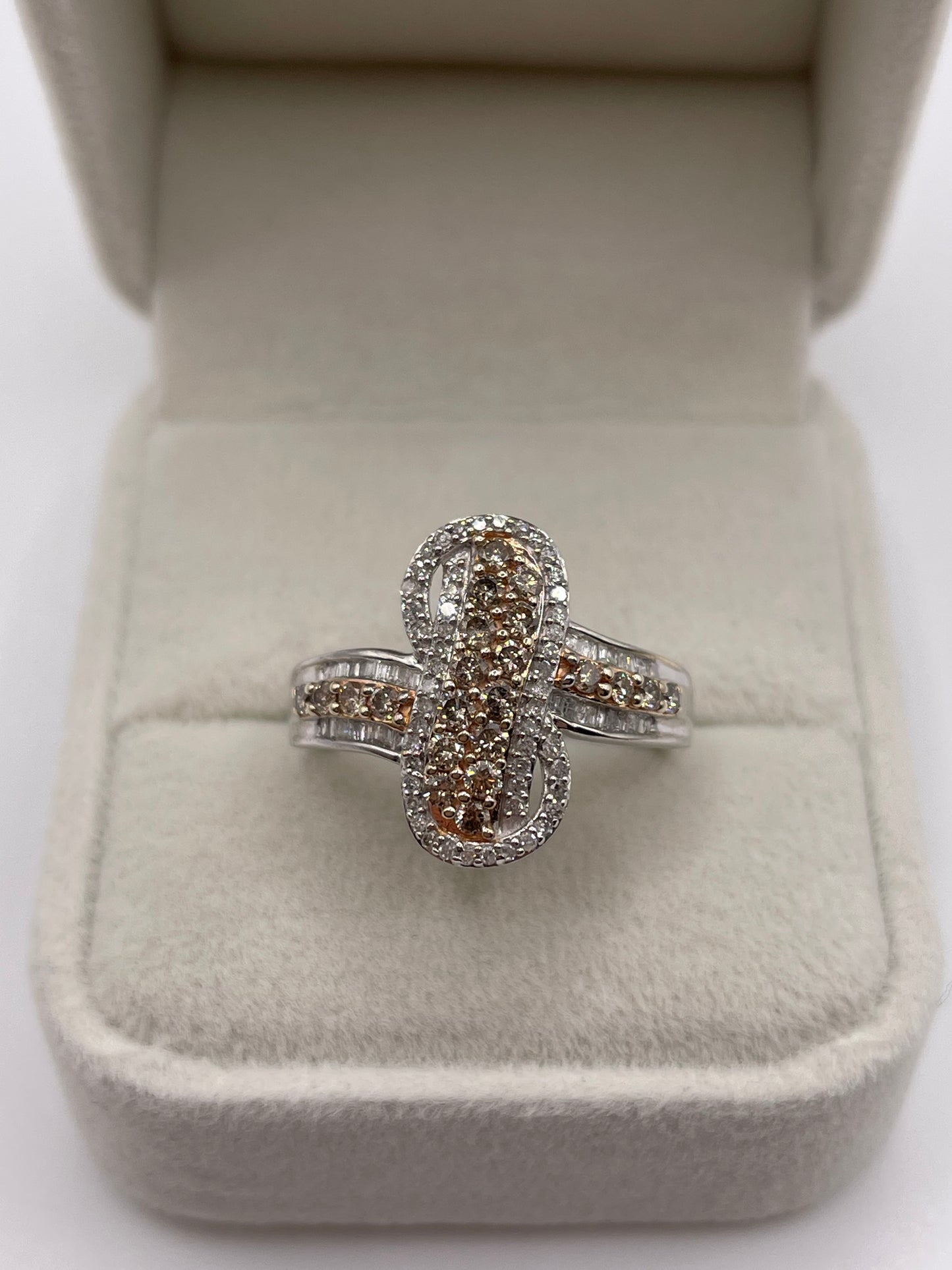 9ct white gold diamond cluster ring
