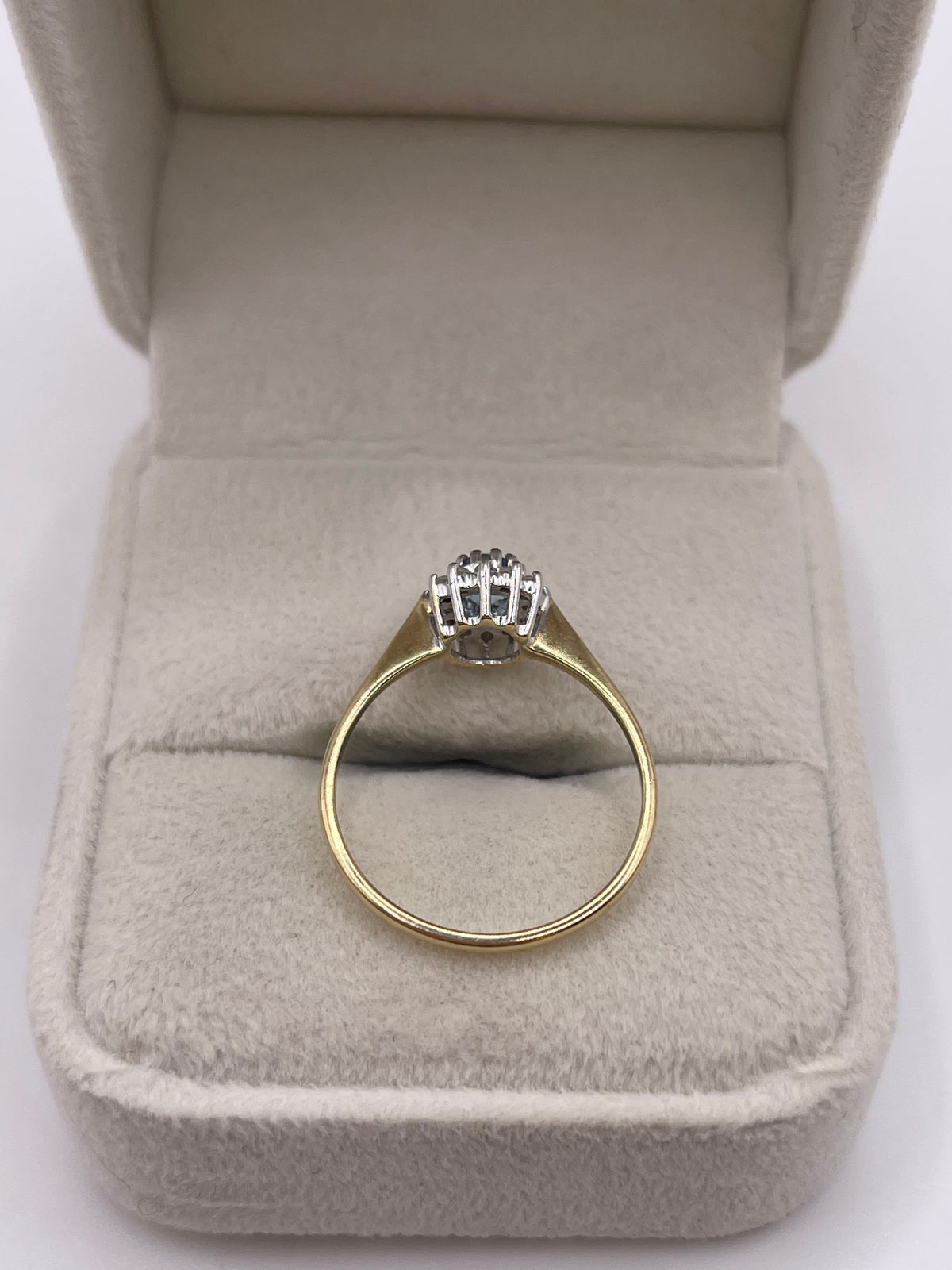 9ct gold topaz and diamond ring