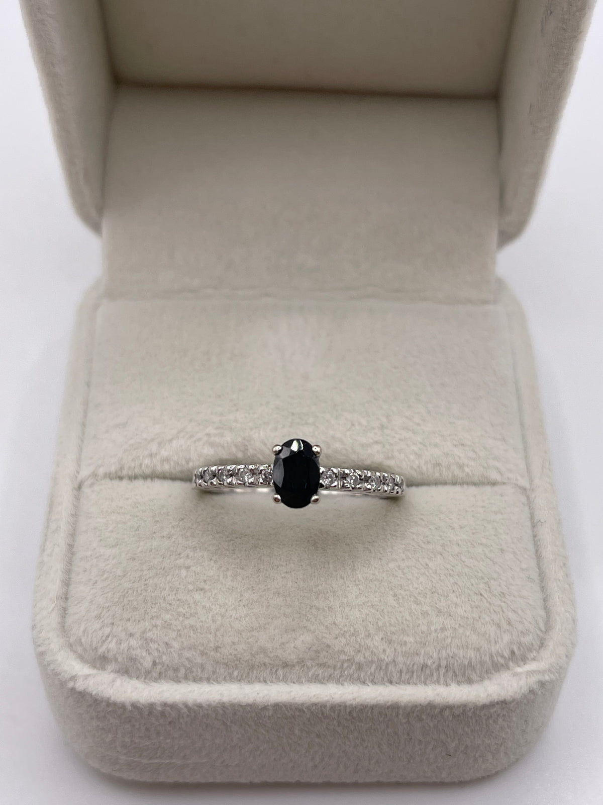 9ct white gold sapphire and diamond ring
