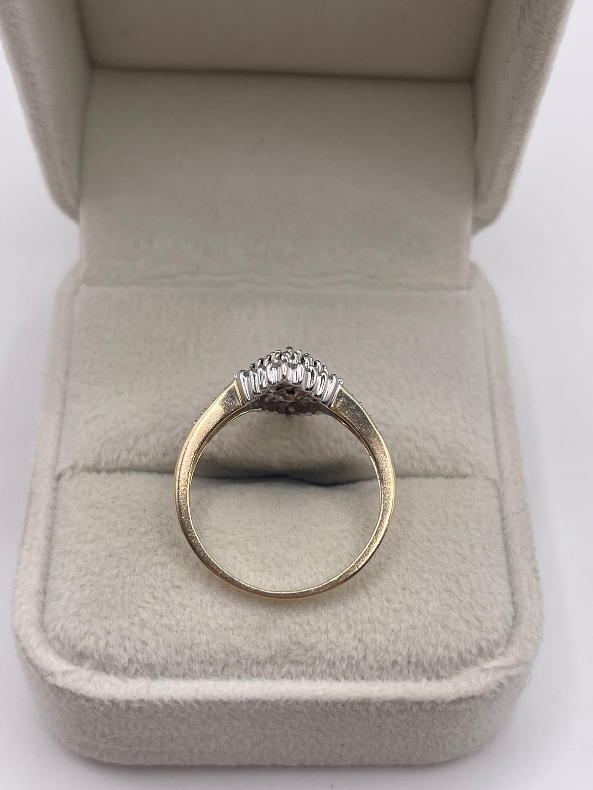 9ct gold diamond cluster ring