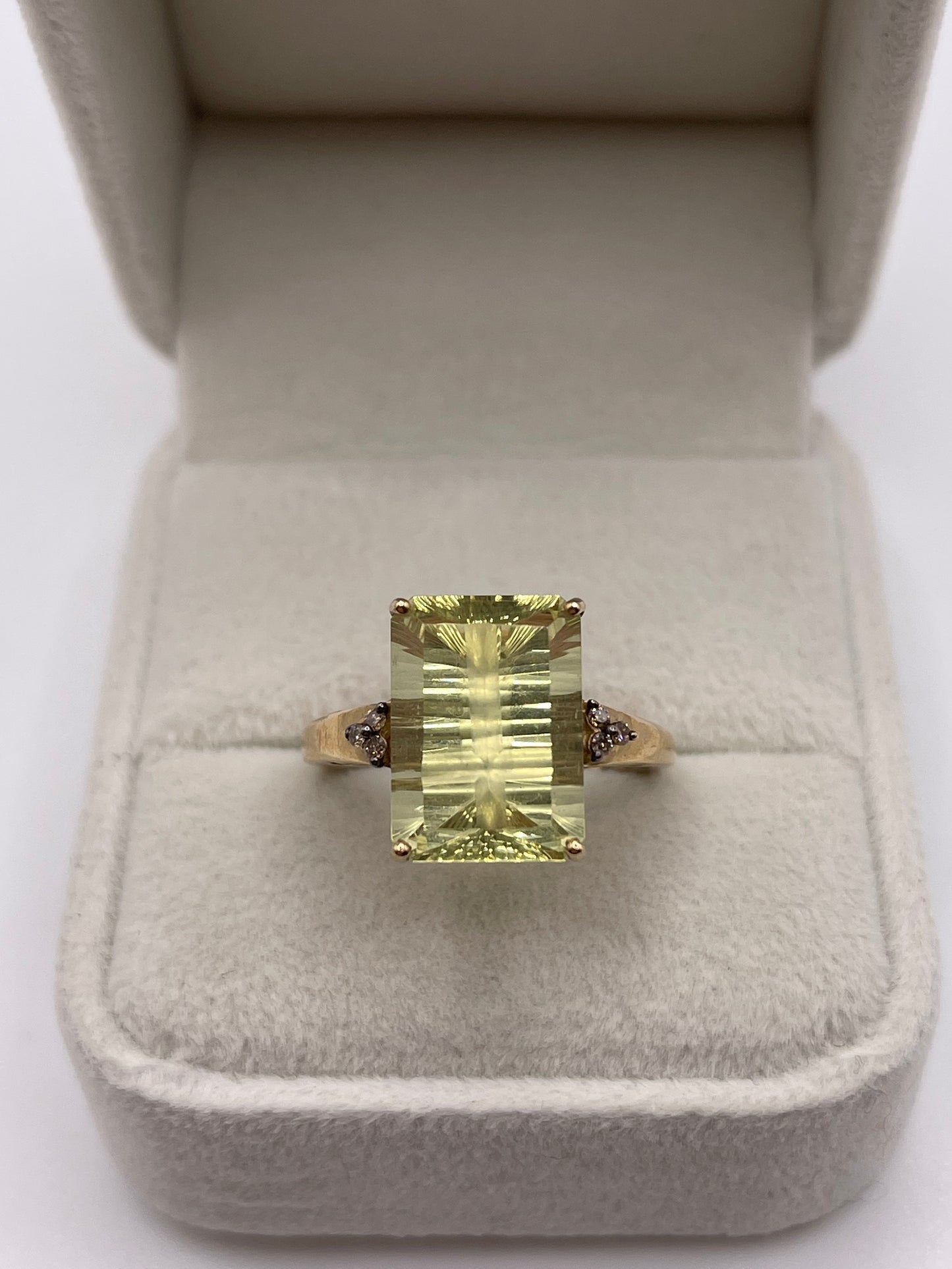 9ct gold lemon quartz and diamond ring