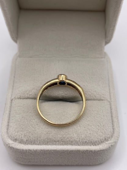9ct gold sapphire and diamond ring