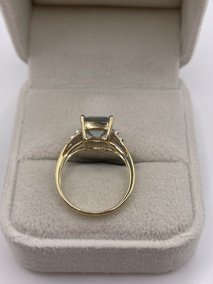 9ct gold aquamarine and diamond ring
