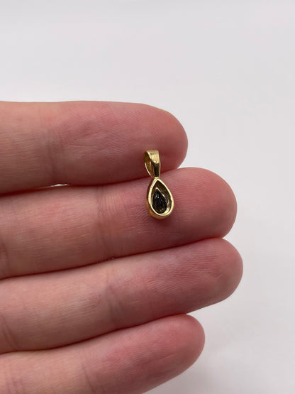 9ct gold sapphire and diamond pendant