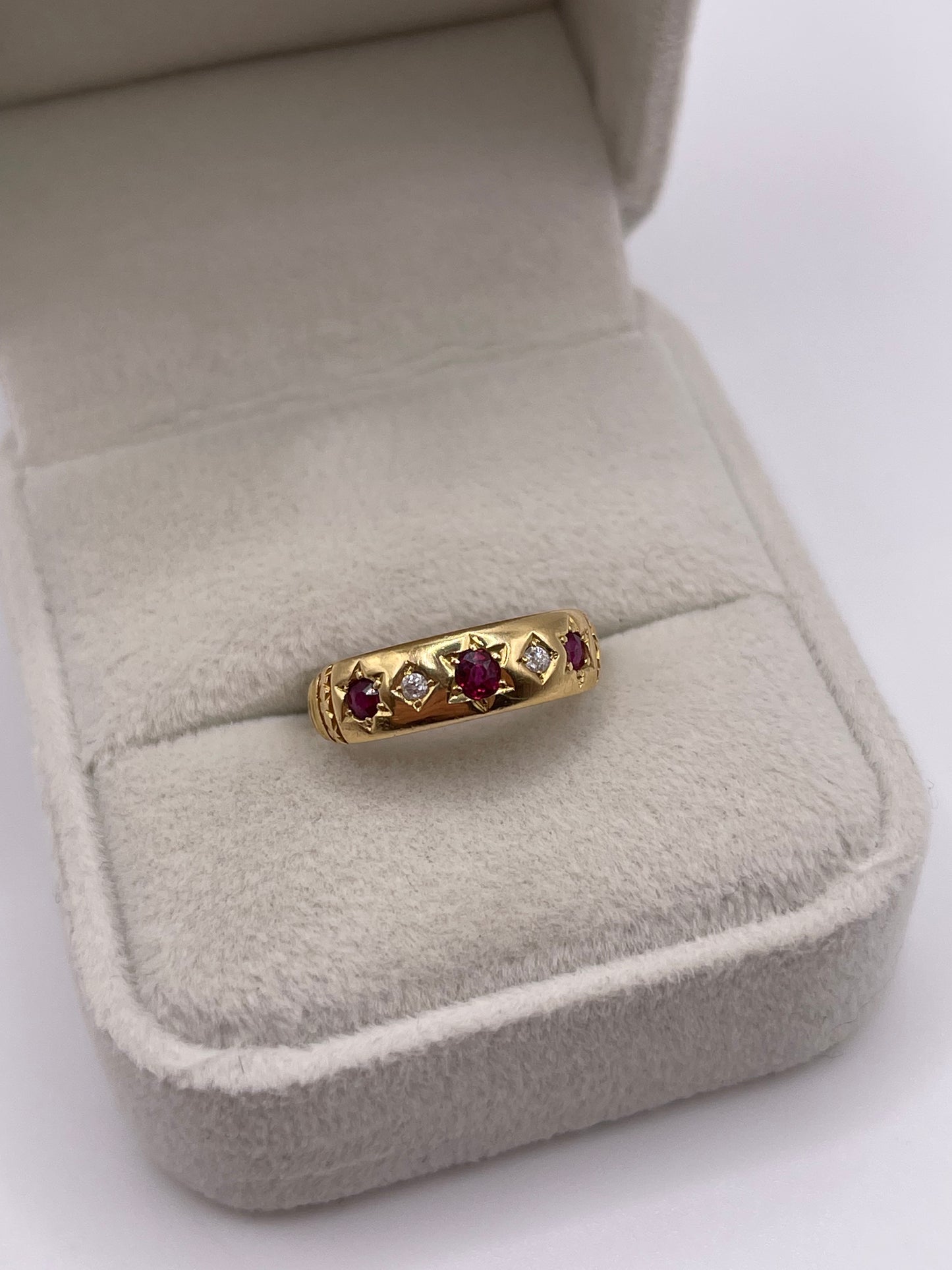 Antique 18ct gold ruby and diamond gypsy ring