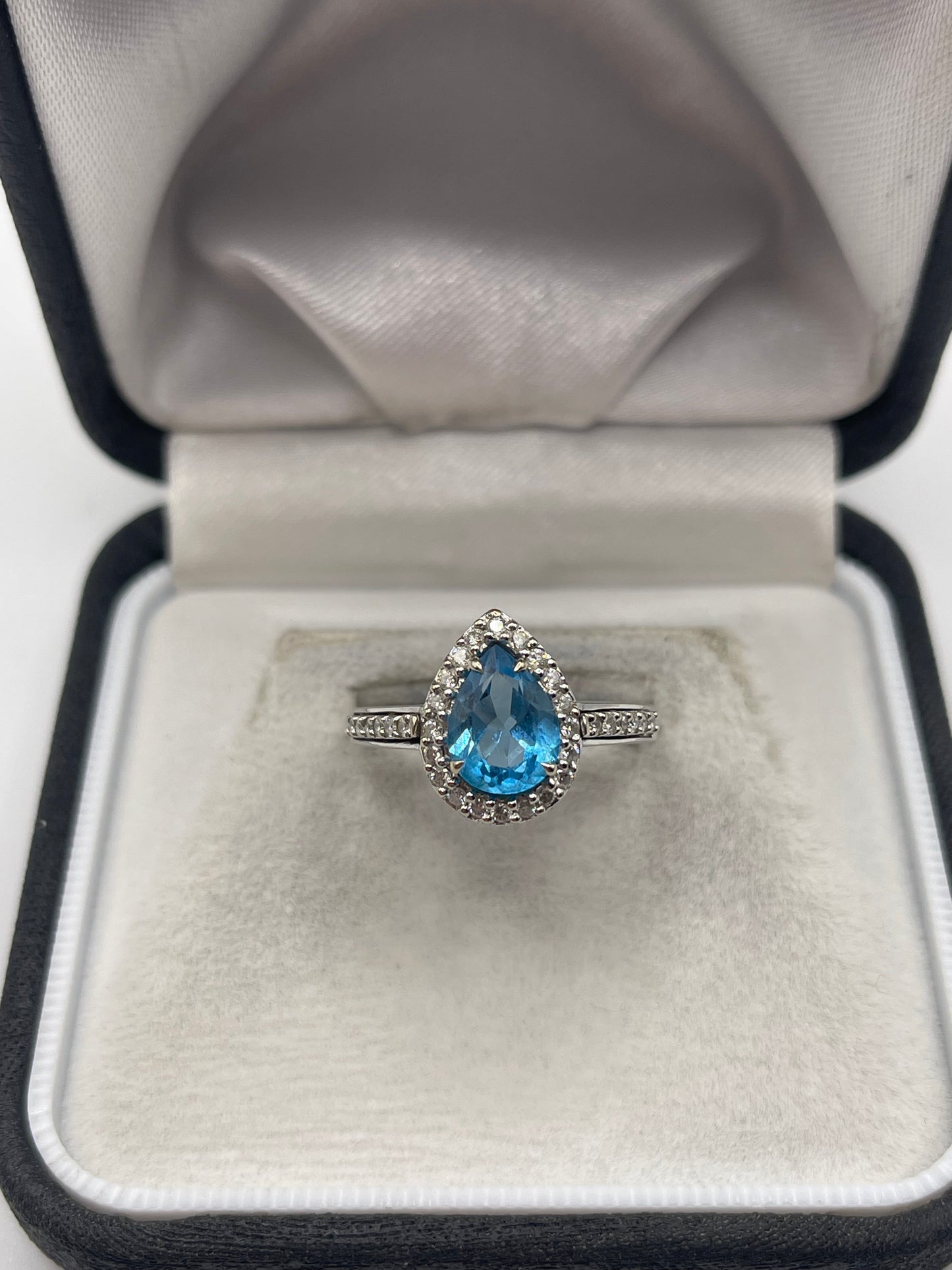 18ct white gold topaz and diamond ring