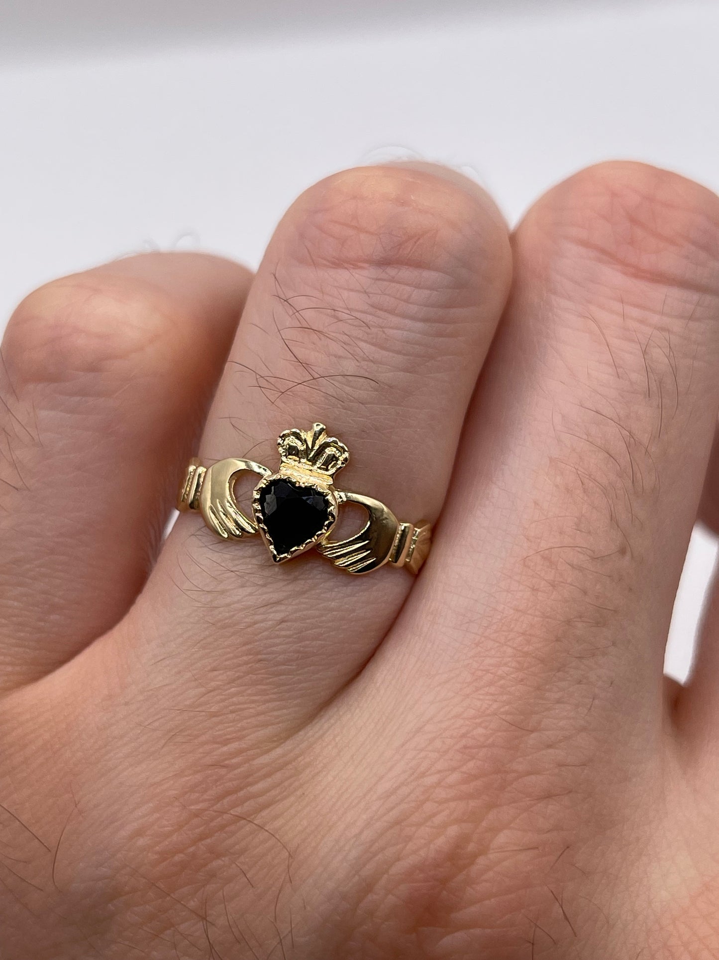 9ct gold sapphire claddagh ring