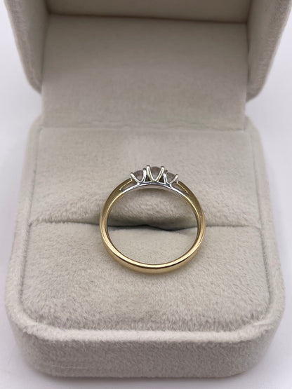 9ct gold diamond ring