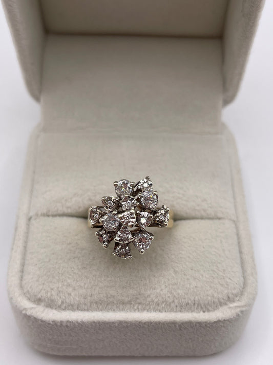 9ct gold diamond clusyer ring