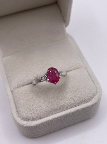9ct white gold ruby and zircon ring