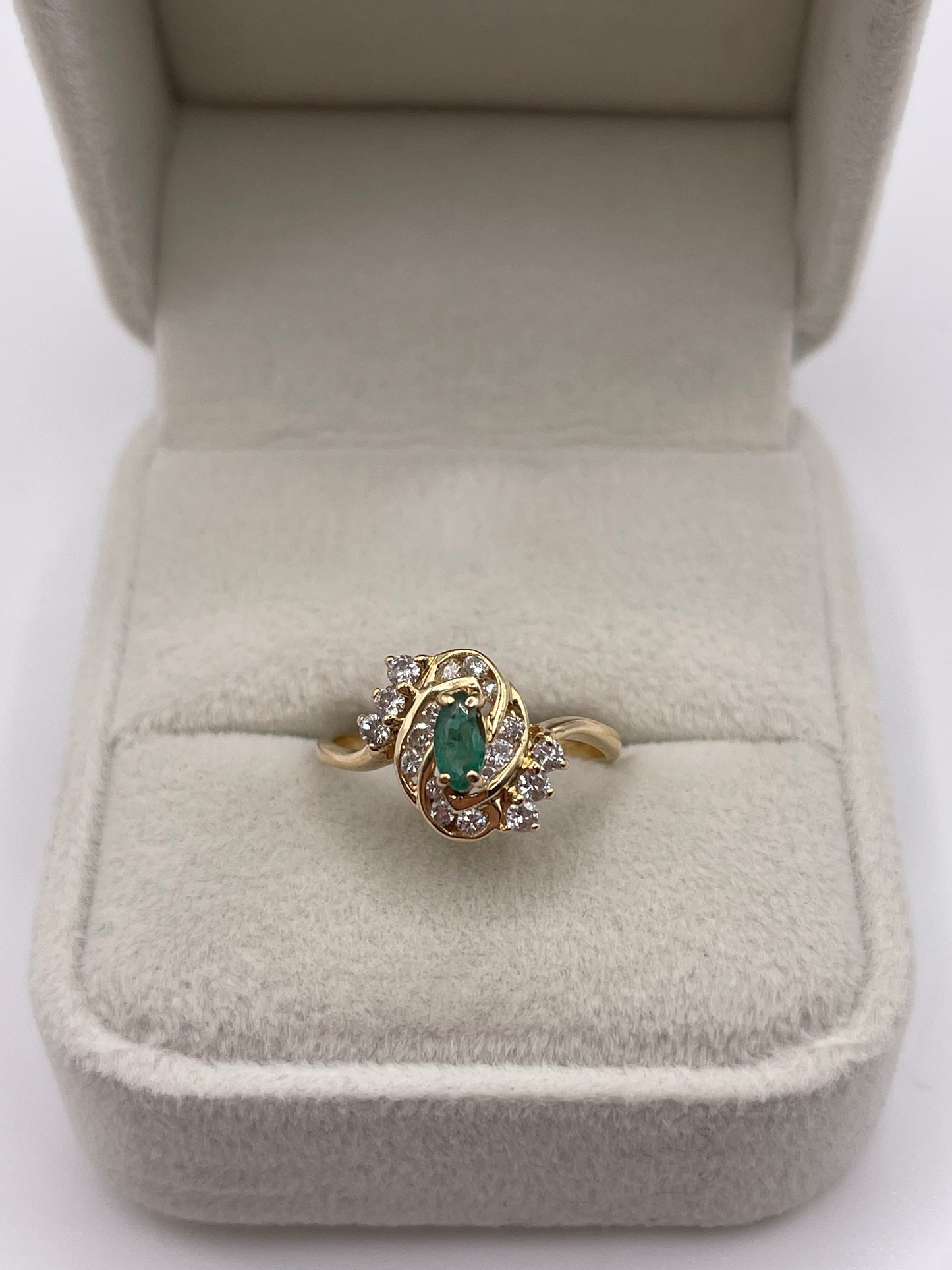 14ct gold emerald and diamond ring