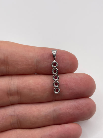 9ct white gold tourmaline pendant