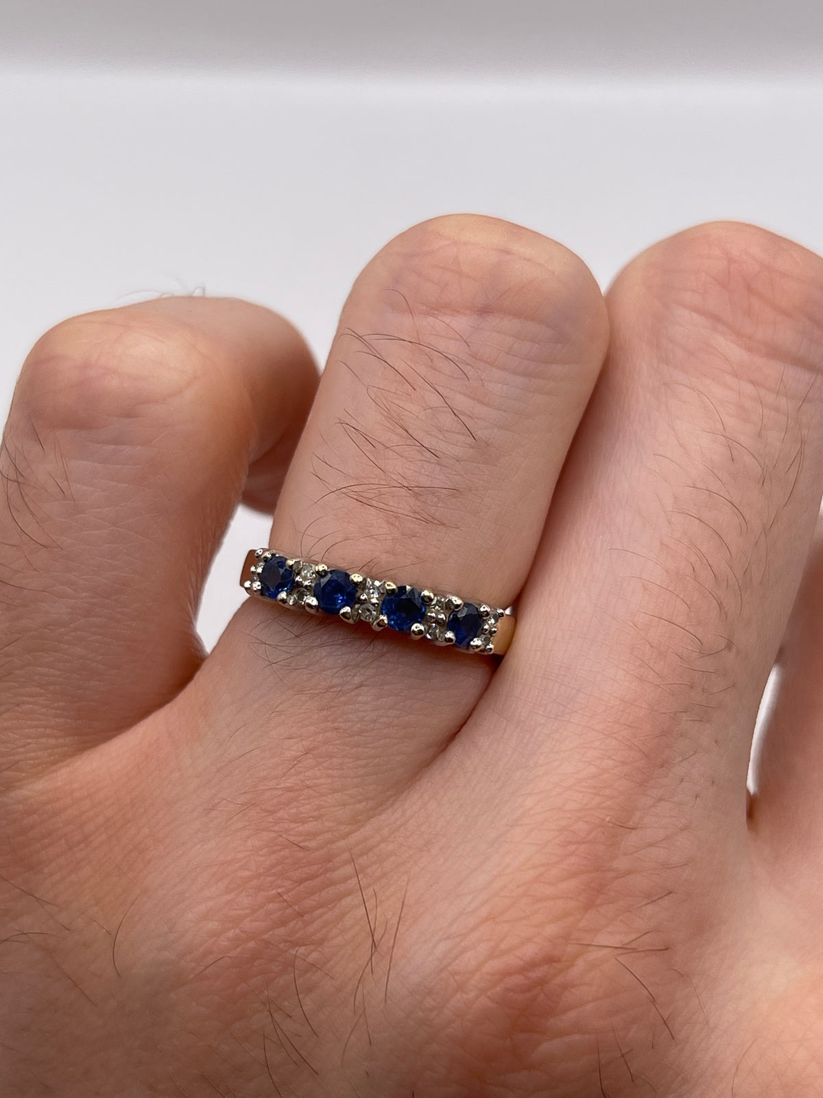 9ct gold sapphire and diamond ring