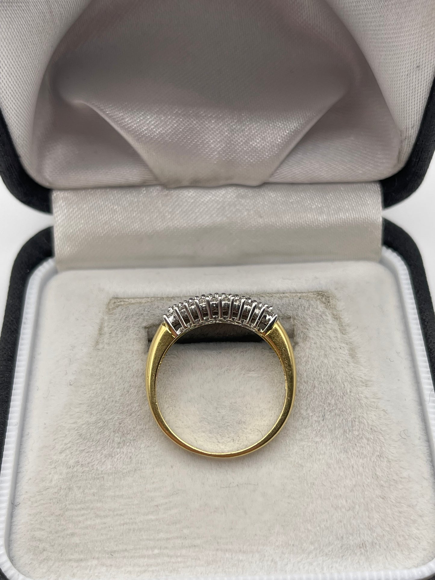 18ct gold diamond cluster ring