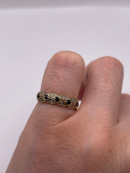 9ct gold sapphire and diamond ring