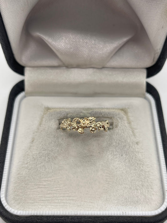 9ct gold forget me not ring