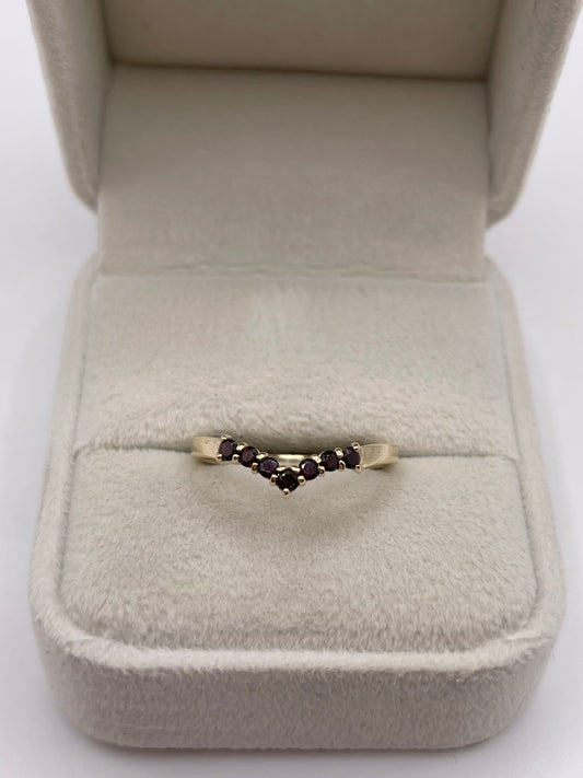 9ct gold garnet wishbone ring