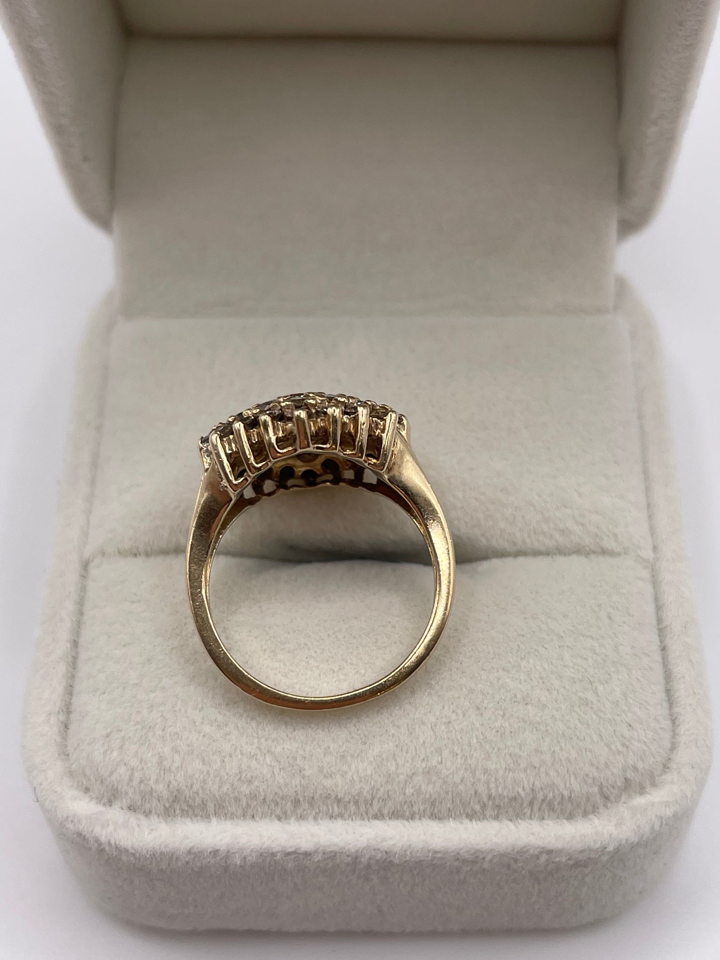 9ct gold cognac diamond cluster ring