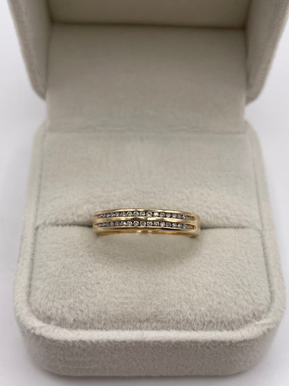 9ct gold diamond ring