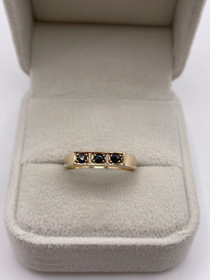 9ct gold sapphire ring