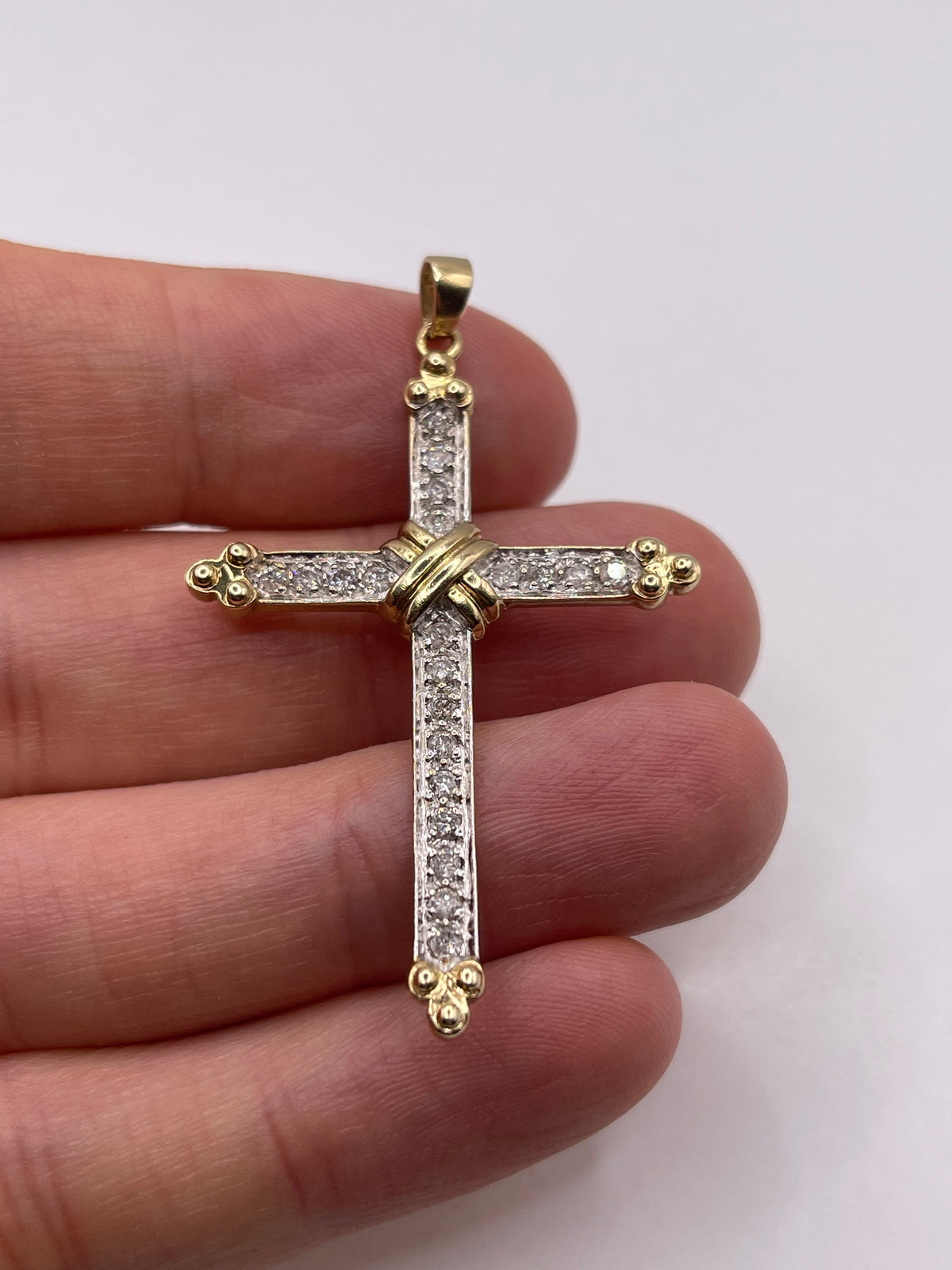 9ct gold diamond cross pendant