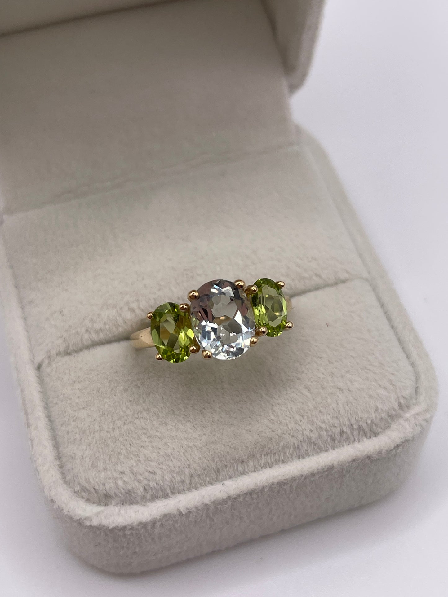 9ct gold green amethyst and peridot ring