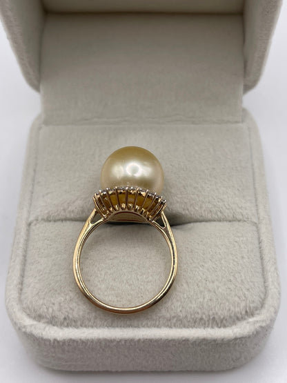 9ct gold pearl and diamond ring
