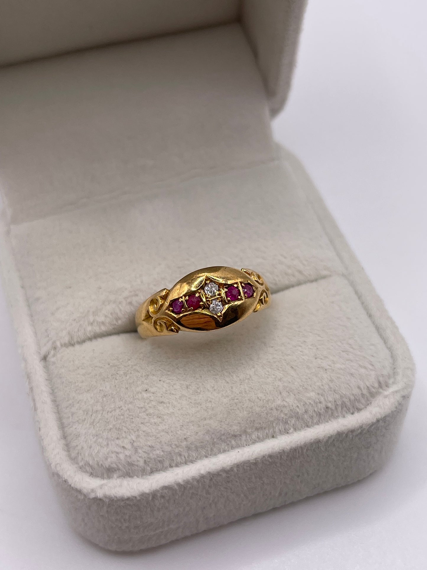 Antique 18ct gold ruby and diamond ring