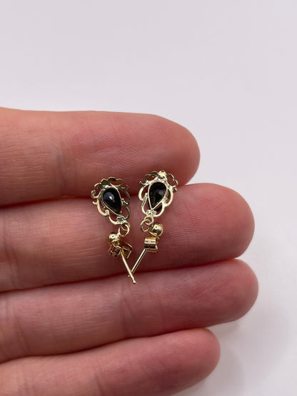 9ct gold sapphire earrings