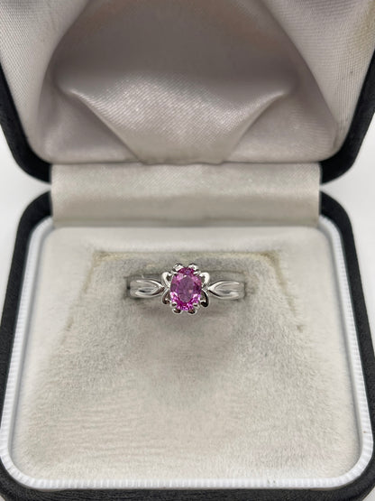 18ct white gold pink sapphire ring