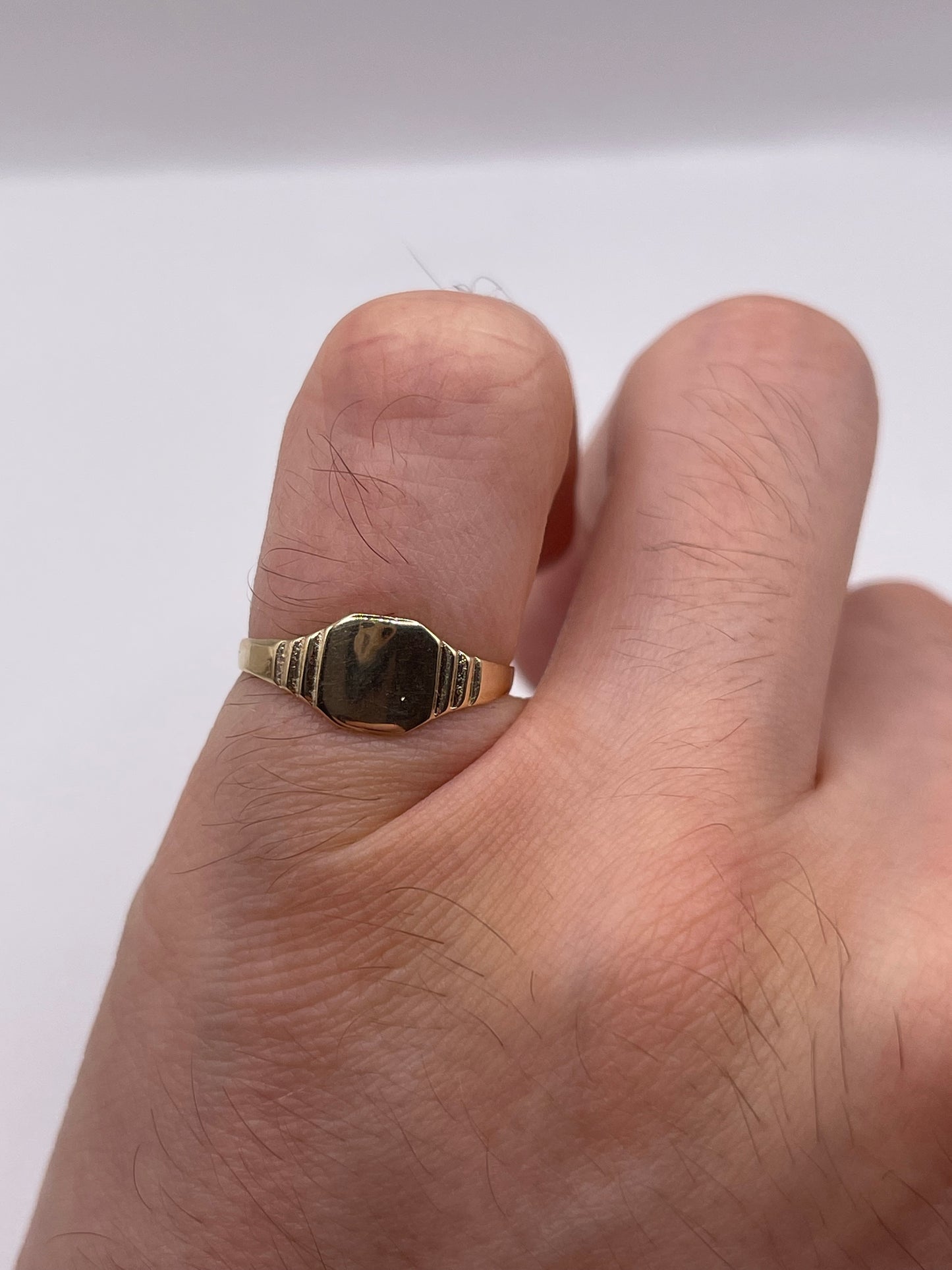 9ct gold signet ring