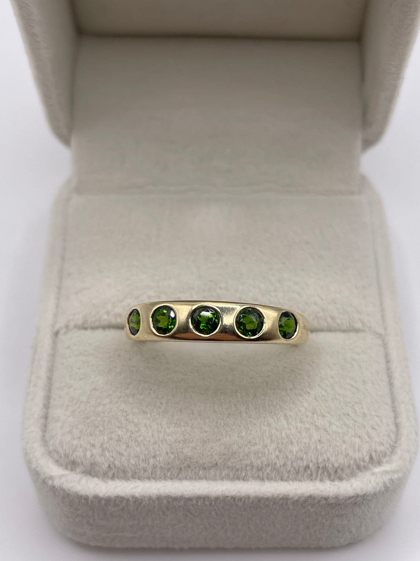 9ct gold diopside ring
