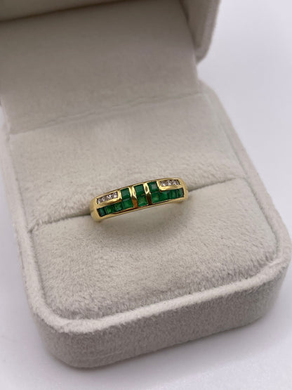 18ct gold emerald and diamond ring