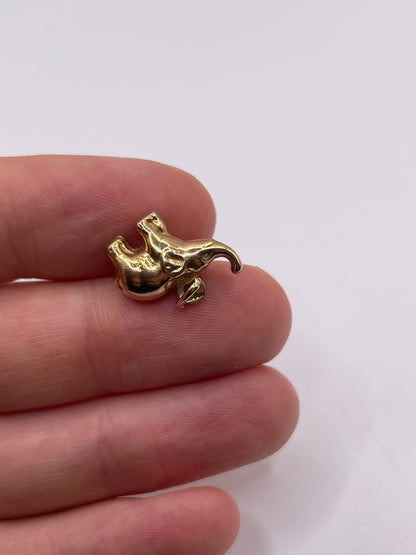 9ct gold elephant charm