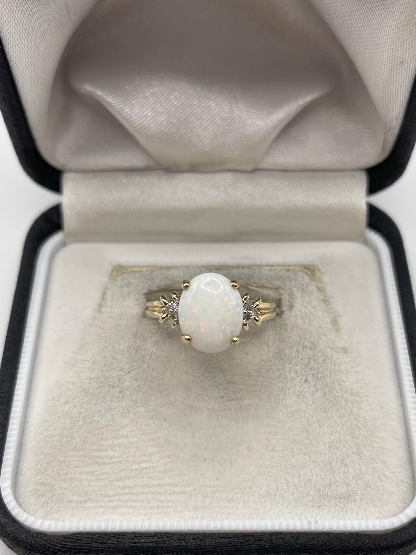 9ct gold opal and diamond ring