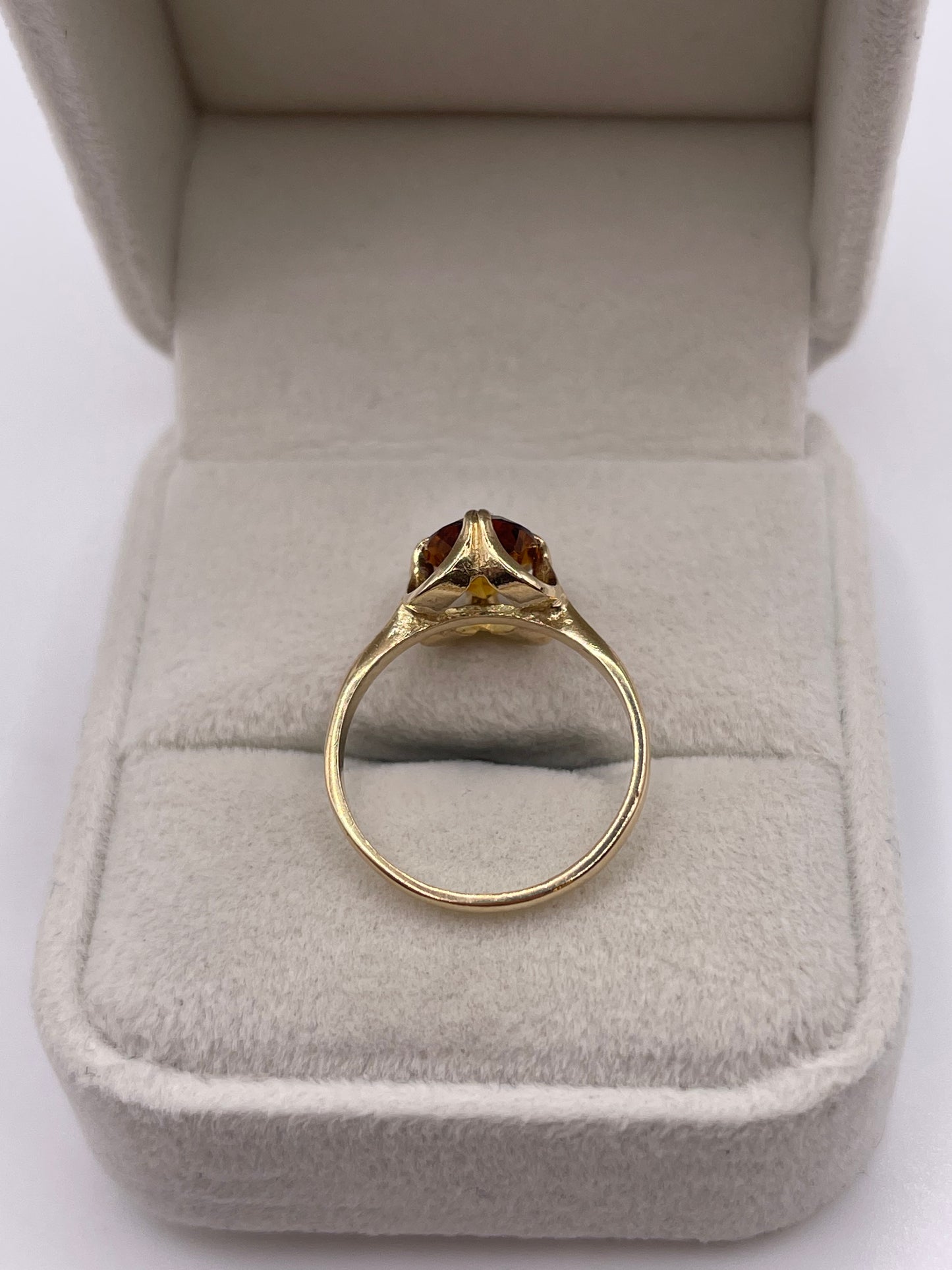 9ct gold citrine ring