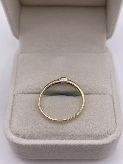 9ct gold diamond ring