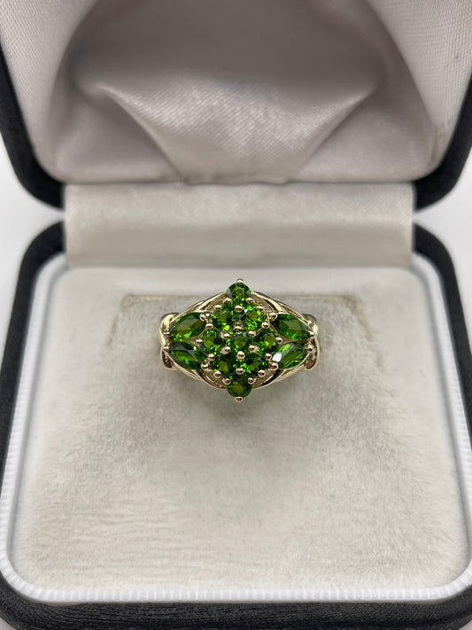 9ct gold diopside cluster ring