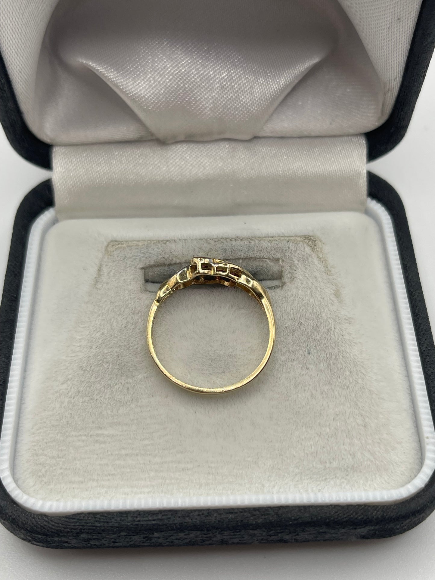 9ct gold ruby and diamond ring